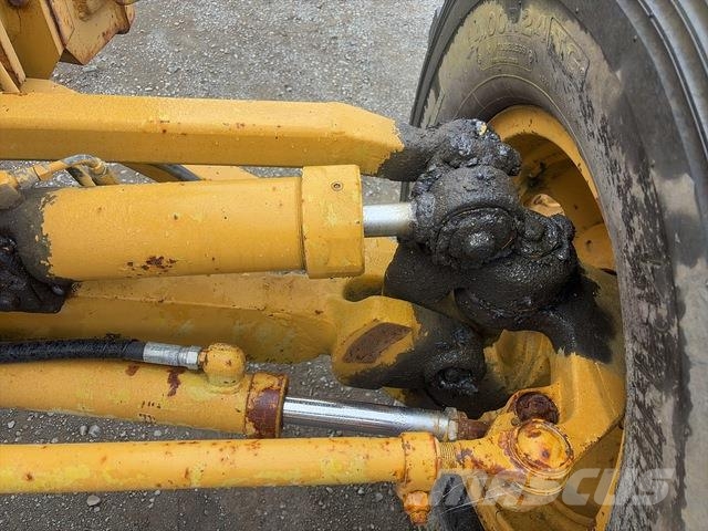 CAT 130G Grader