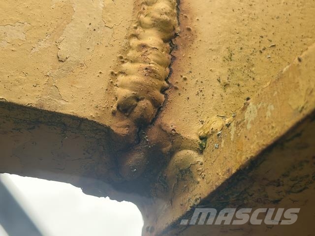 CAT 130G Grader