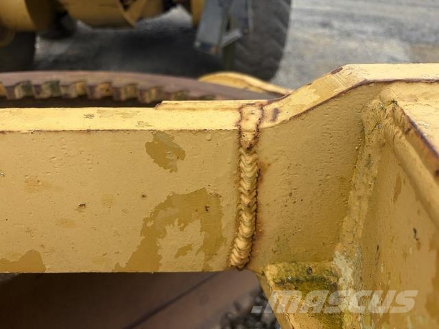 CAT 130G Grader