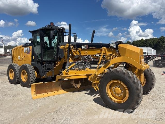 CAT 140 Grederji