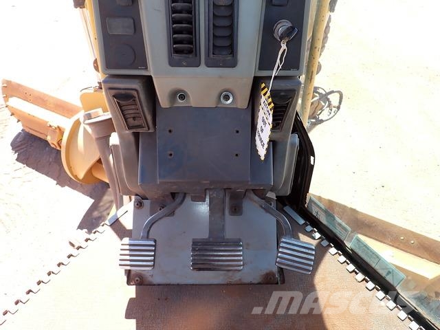 CAT 160M Grader