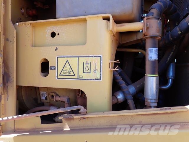 CAT 160M Grader