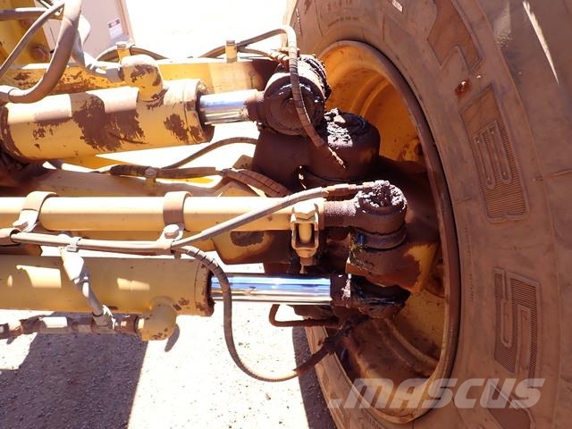 CAT 160M Grader
