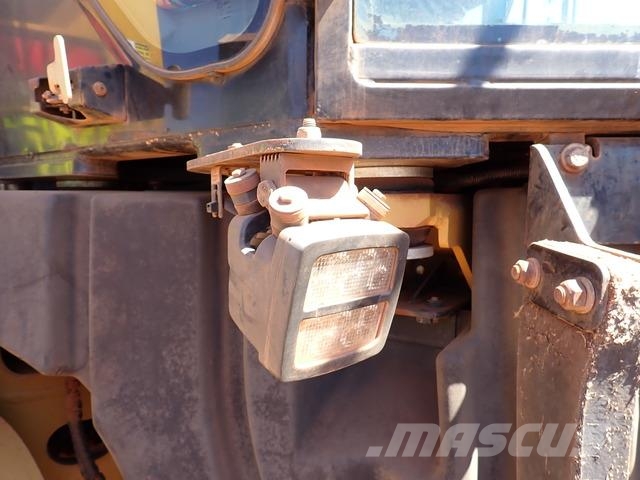 CAT 160M Grader