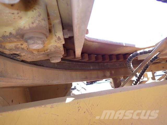 CAT 160M Grader