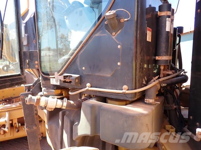 CAT 160M Grader
