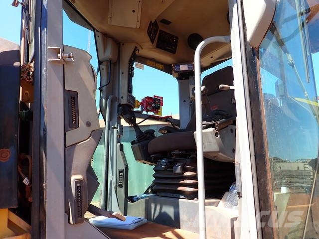 CAT 160M Grader
