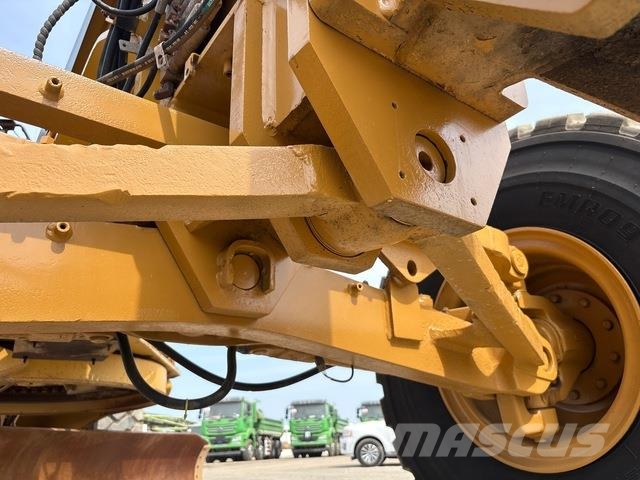 CAT 16M VHP Grederji