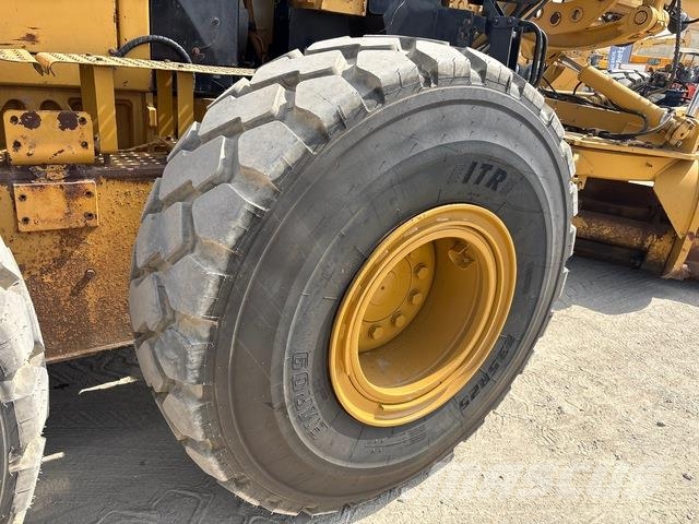 CAT 16M VHP Grederji
