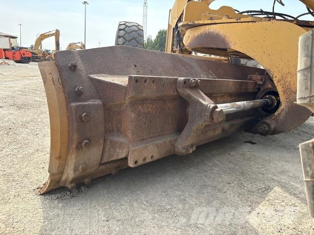 CAT 16M VHP Grederji