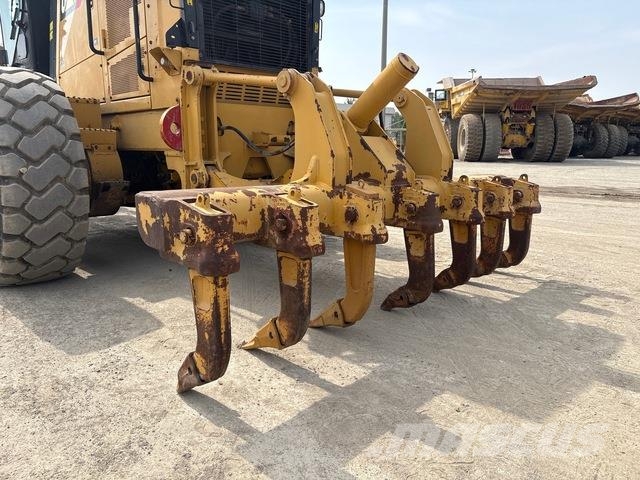 CAT 16M VHP Grederji