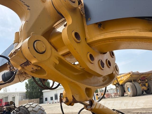 CAT 16M VHP Grederji