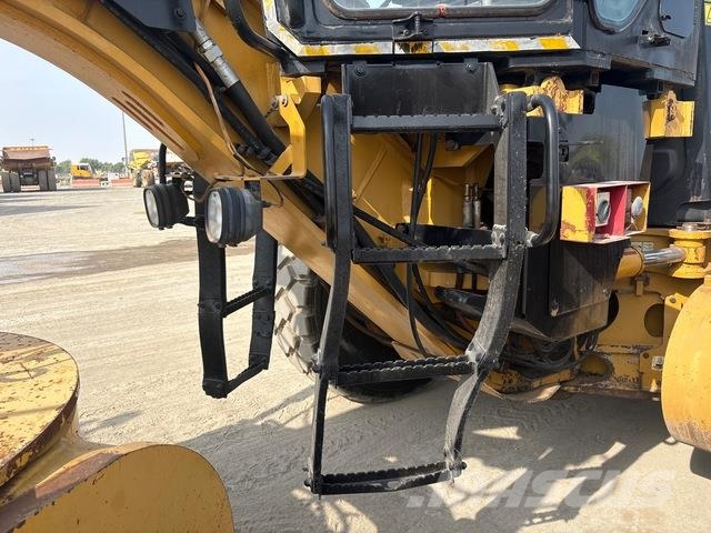 CAT 16M VHP Grederji