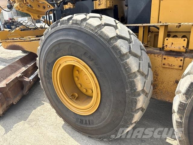 CAT 16M VHP Grederji