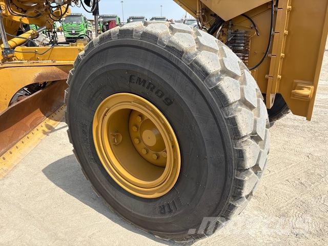 CAT 16M VHP Grederji