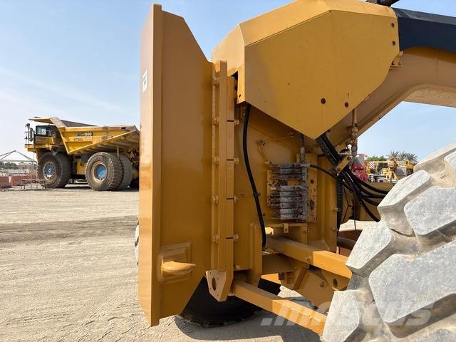 CAT 16M VHP Grederji