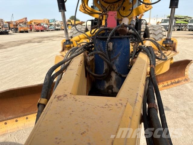CAT 16M VHP Grederji