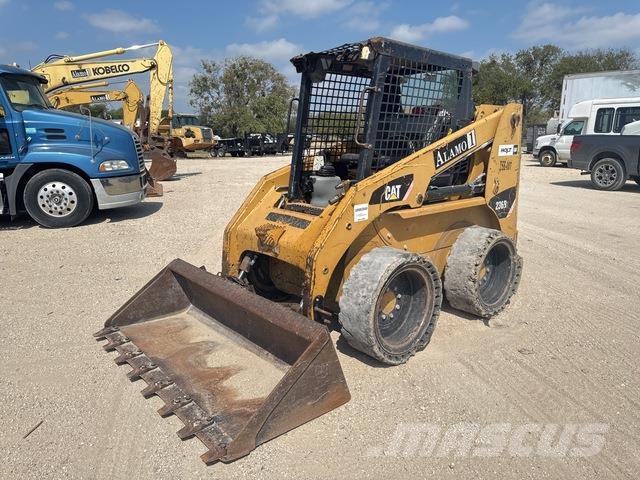 CAT 236B2 スキッドステアローダー