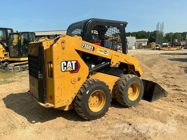 CAT 236D3 Minicarregadeiras