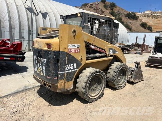 CAT 246B Kompaktlaadurid