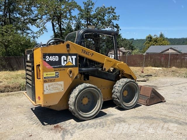 CAT 246D Φορτωτάκια