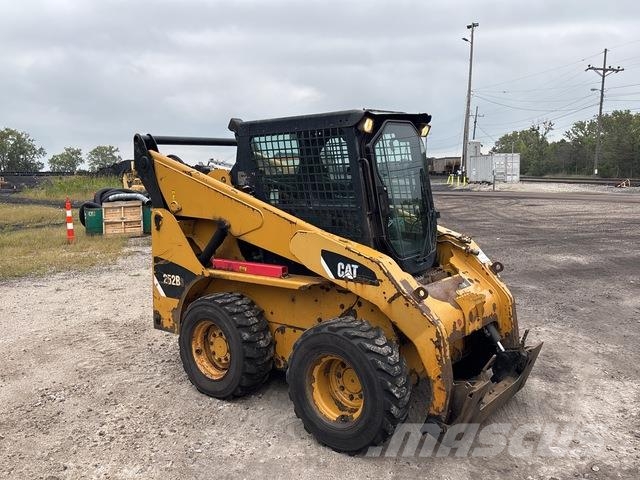CAT 252B3 Skid steer mini utovarivači