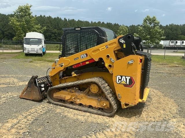 CAT 255 لوادر انزلاقية التوجيه