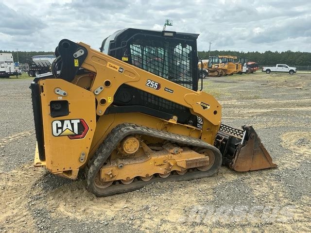 CAT 255 لوادر انزلاقية التوجيه