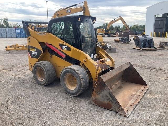 CAT 262C Skid steer loaders
