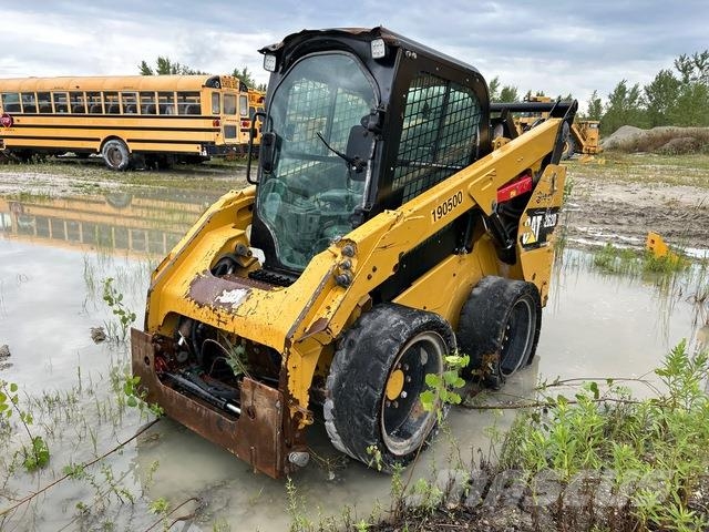 CAT 262D Мини-погрузчики