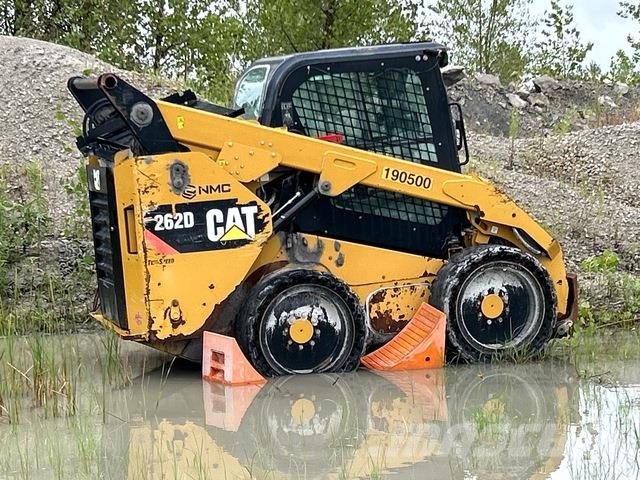 CAT 262D Skid steer loaders