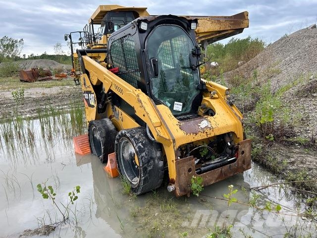 CAT 262D Skid steer loaders