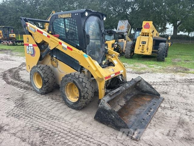 CAT 262D3 Skid steer loaders