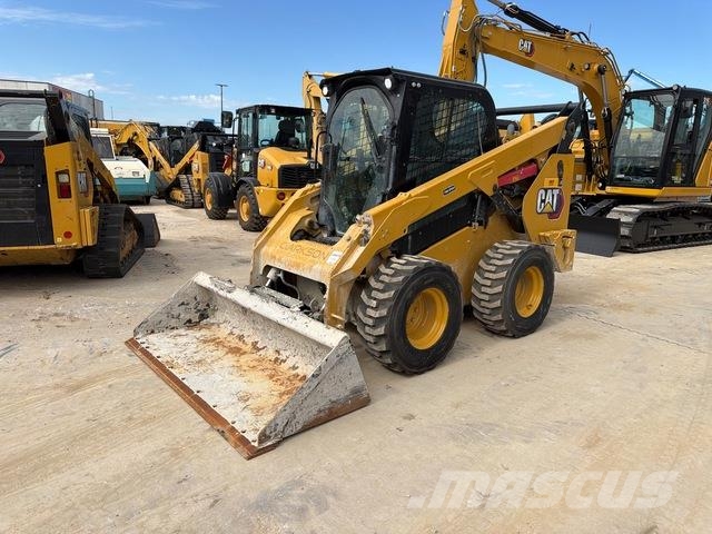 CAT 262D3 Kompaktlader