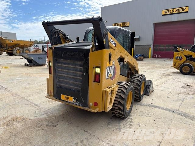CAT 262D3 Kompaktlader