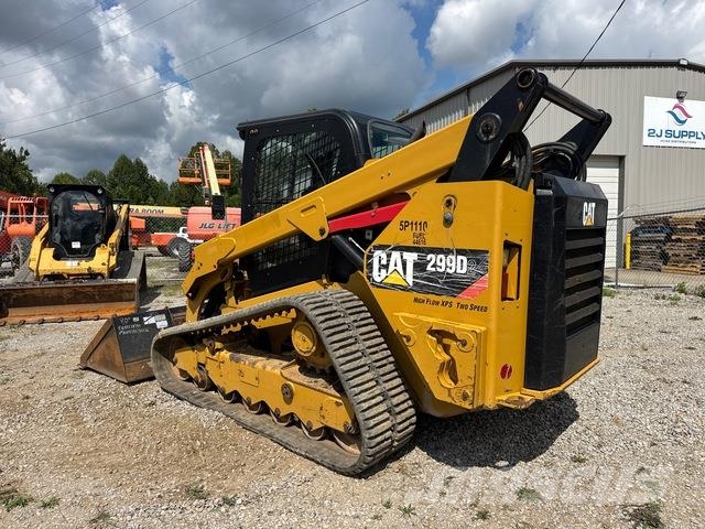 CAT 299D2 لوادر انزلاقية التوجيه