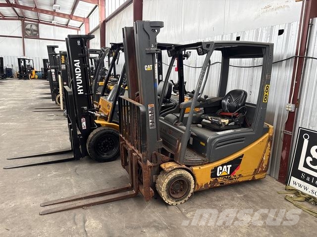 CAT 2ET3500 Elektromos targoncák