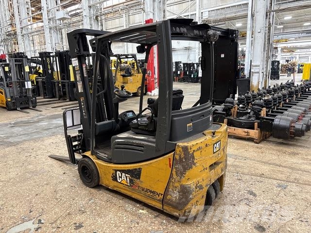 CAT 2ET4000 Elektromos targoncák