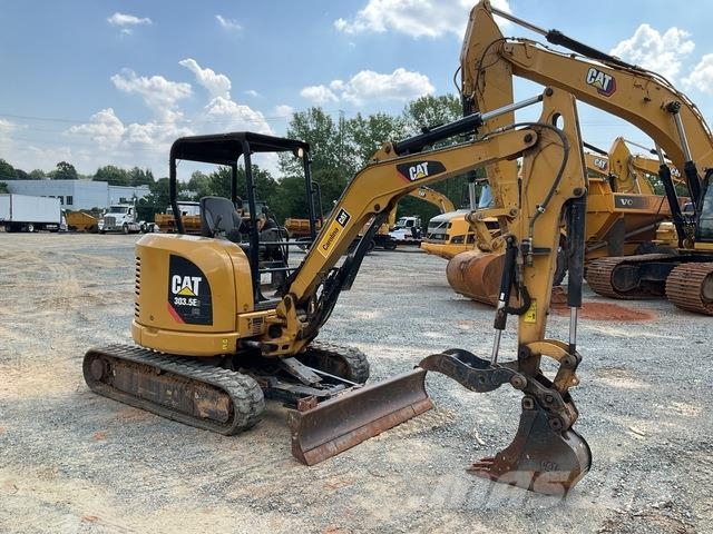CAT 303.5E2 CR 大型油圧ショベル12t以上(パワーショベル・ユンボ)