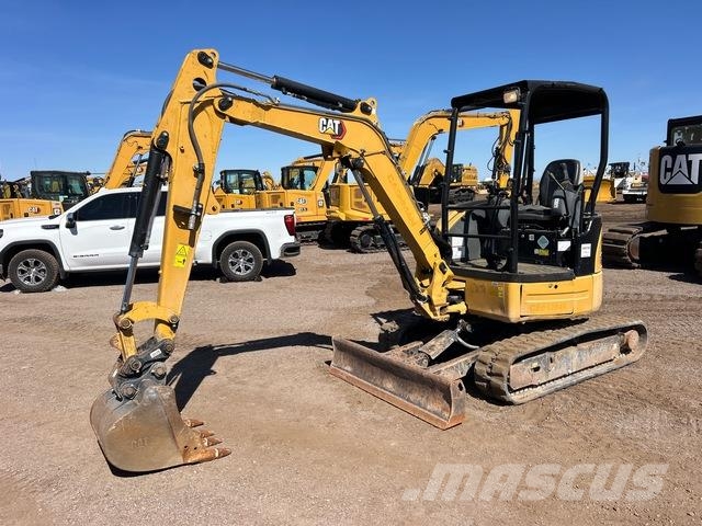 Cat 303ECRのクローラー式油圧ショベル（パワーショベル・ユンボ）を 