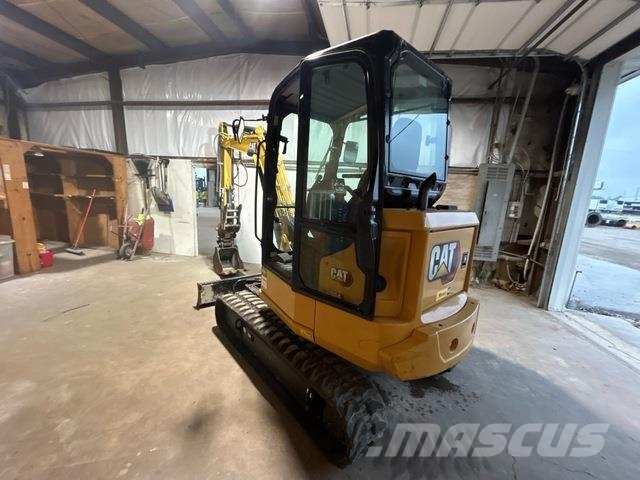 CAT 304 Pelle sur chenilles