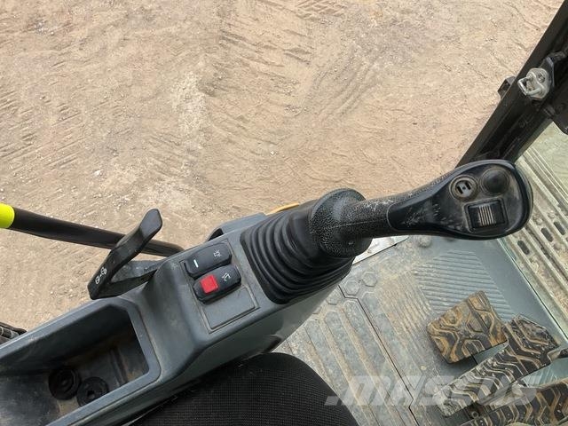 CAT 313GC حفارات زحافة