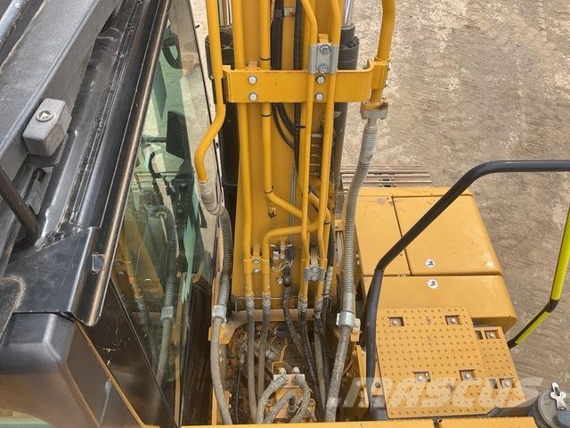 CAT 313GC حفارات زحافة