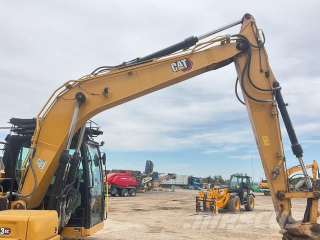 CAT 313GC حفارات زحافة