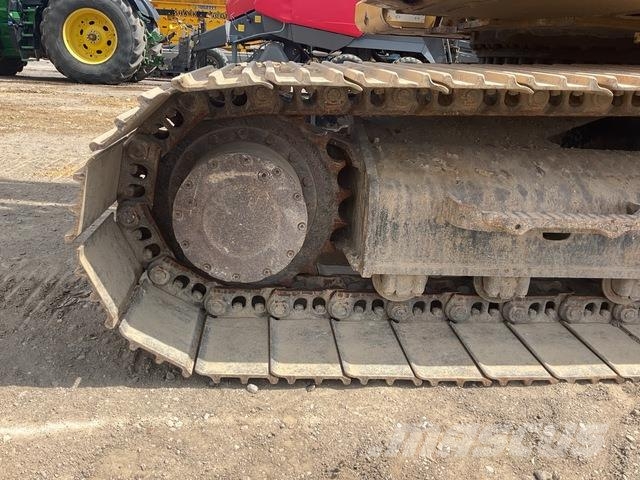 CAT 313GC حفارات زحافة