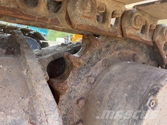 CAT 313GC حفارات زحافة