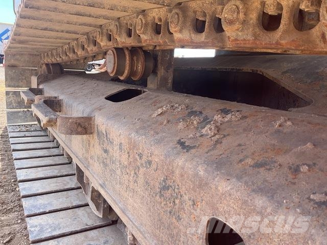 CAT 313GC حفارات زحافة
