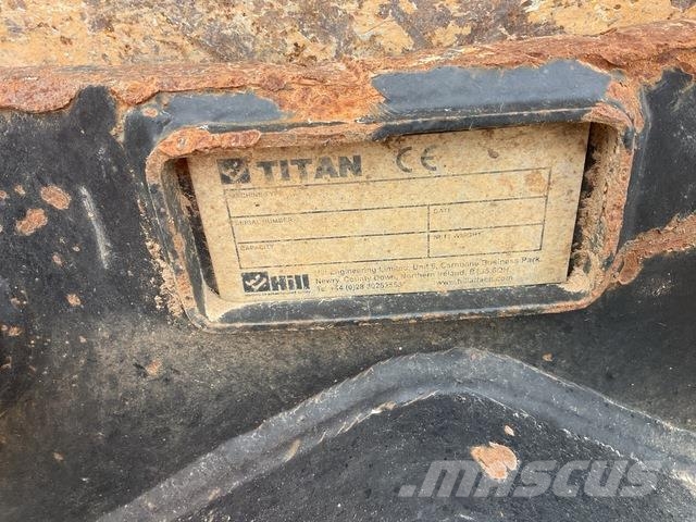 CAT 313GC حفارات زحافة