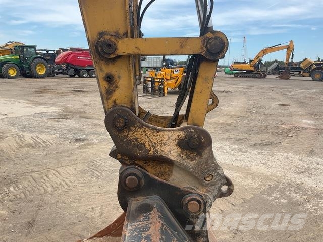 CAT 313GC حفارات زحافة