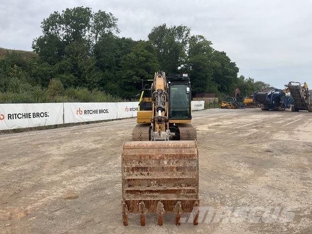 CAT 313GC حفارات زحافة